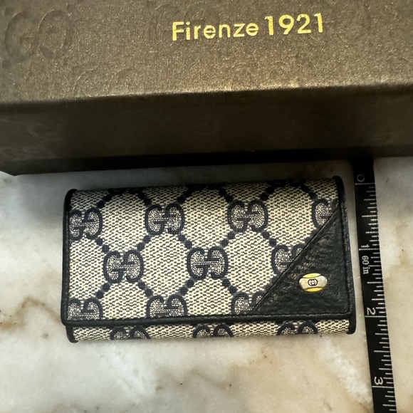 Vintage Monogram Gucci Key Holder (missing key attachment) - Picture 15 of 16